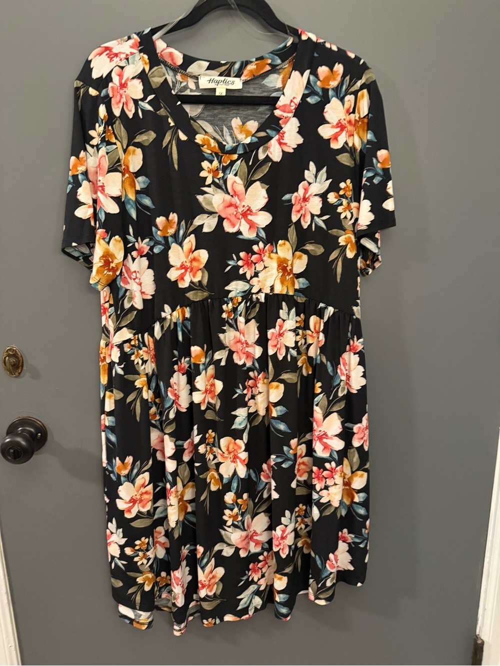 NWOT Haptics Floral Short-Sleeve Black Babydoll Dress